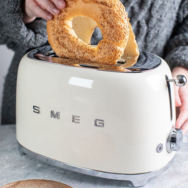 SMEG FOUR SLICE TOASTER