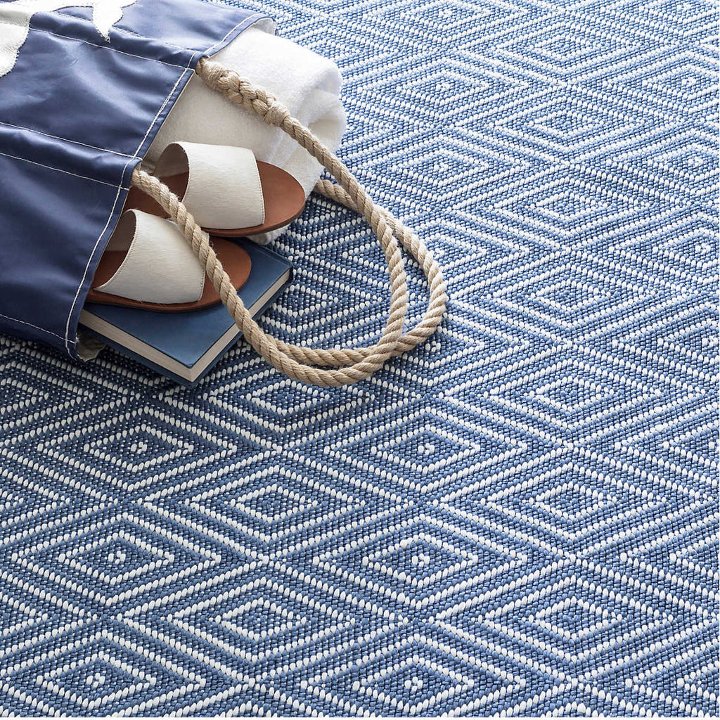 Dash and Albert DIAMOND INDOOR/OUTDOOR RUG Demim_White
