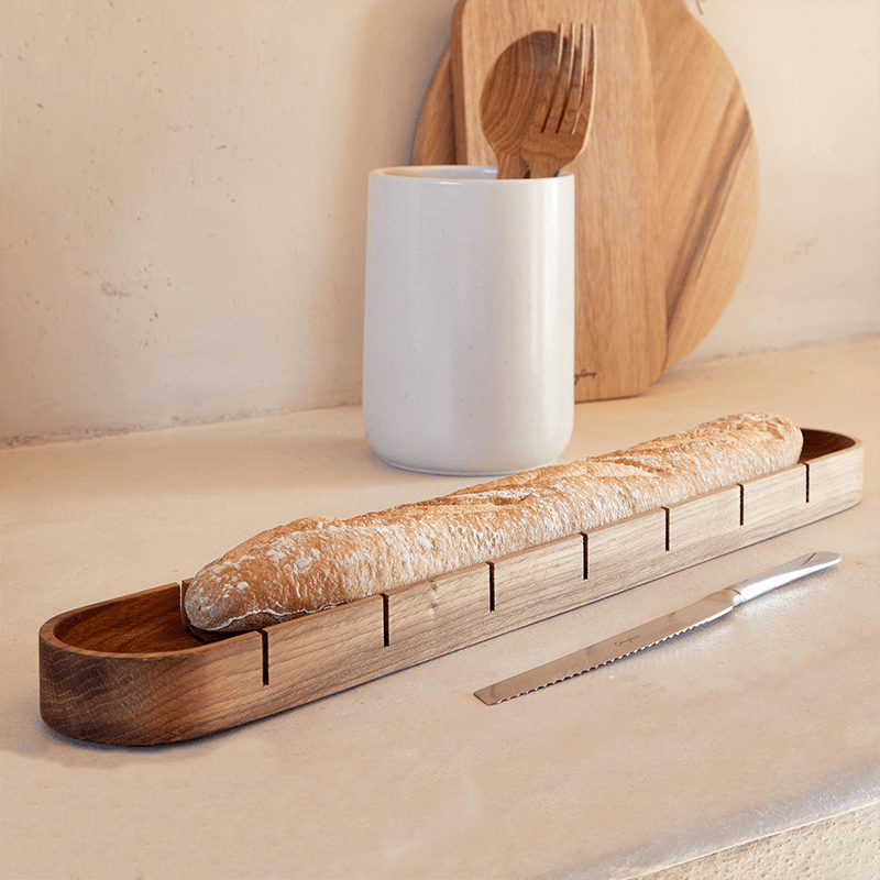 Casafina by Costa Nova OAK WOOD BAGUETTE BOARD WITH KNIFE