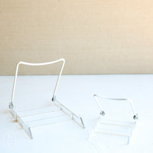 Easels By Amron ADJUSTABLE PLASTIC EASEL
