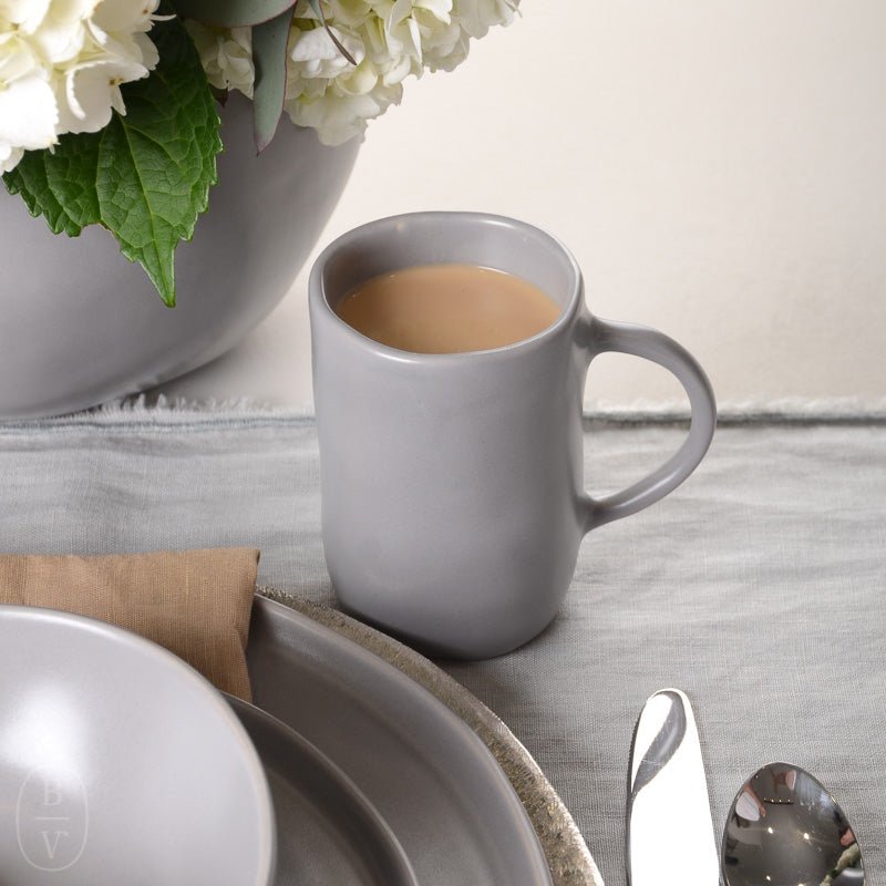 Alex Marshall Studios URBAN MUG Grey