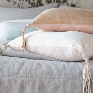 Bella Notte Linens TALINE THROW PILLOW