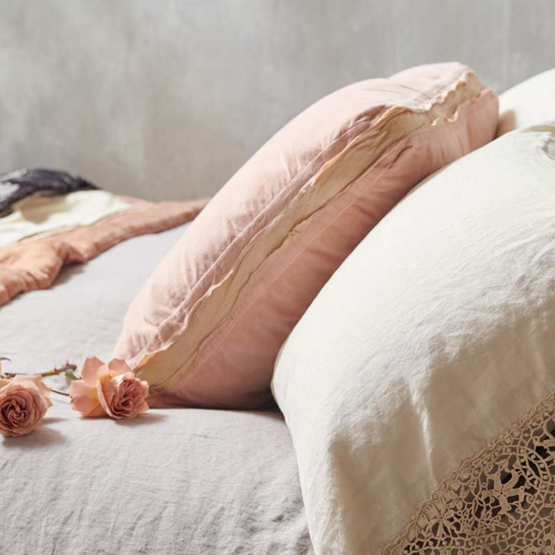 Bella Notte Linens HARLOW THROW PILLOW
