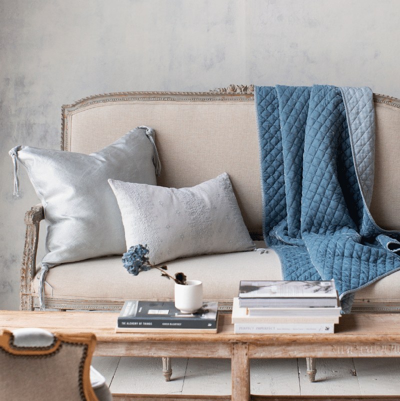 Bella Notte Linens SILK VELVET QUILTED BLANKET