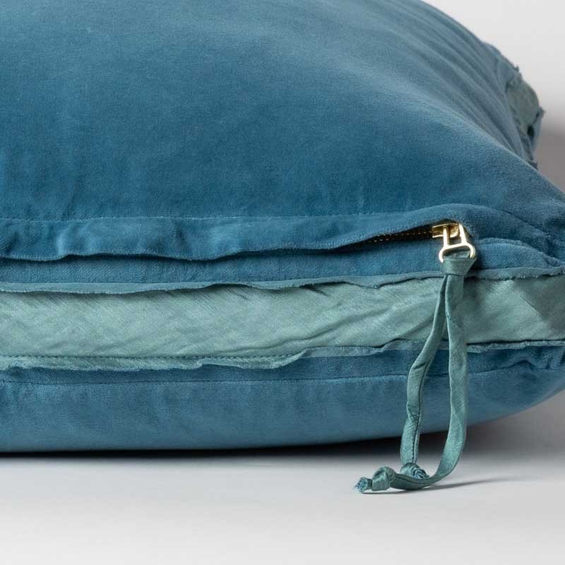 Bella Notte Linens HARLOW THROW PILLOW