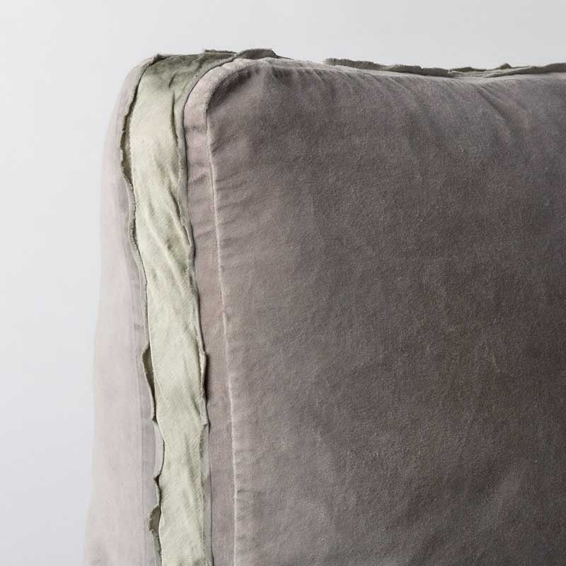 Bella Notte Linens HARLOW THROW PILLOW