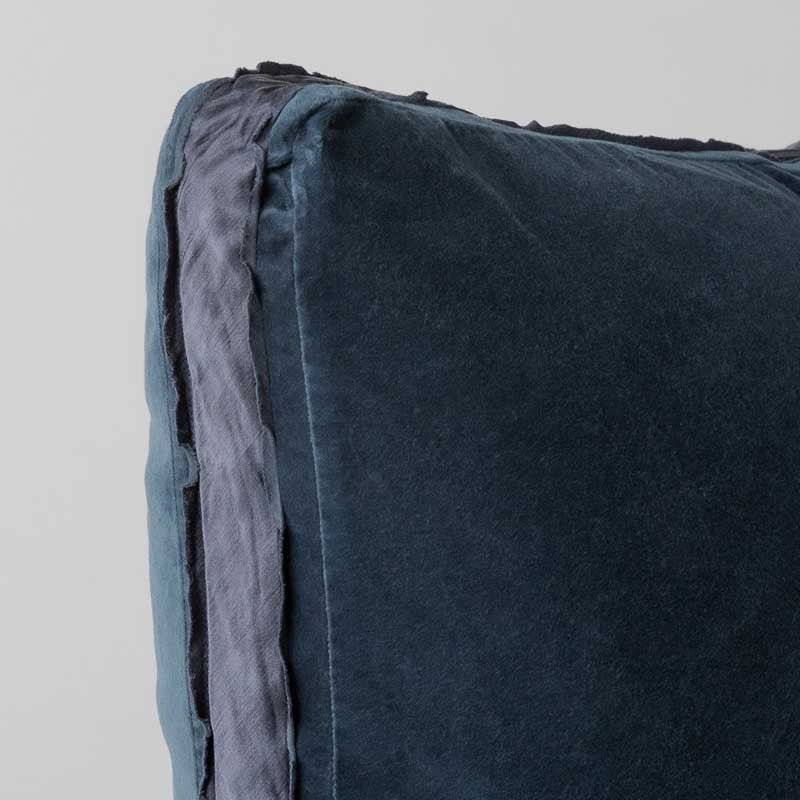 Bella Notte Linens HARLOW THROW PILLOW