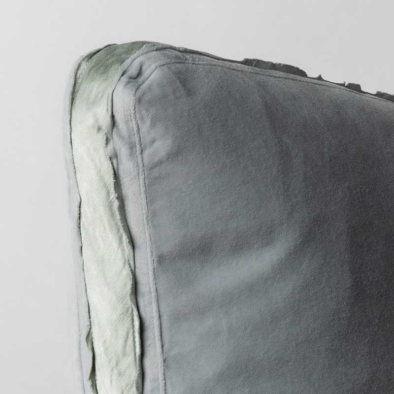 Bella Notte Linens HARLOW THROW PILLOW