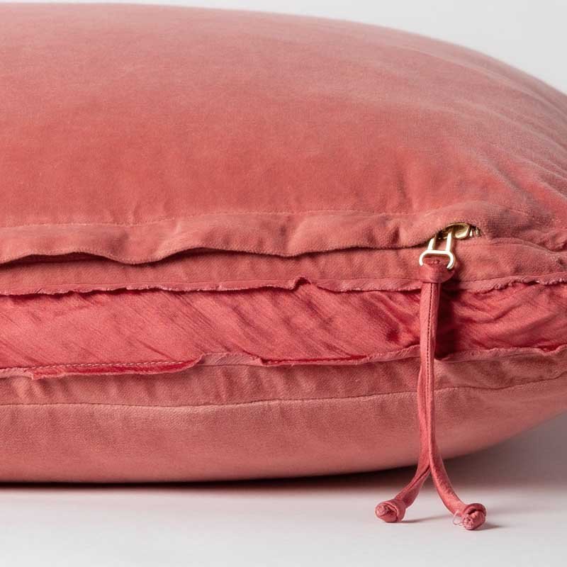 Bella Notte Linens HARLOW THROW PILLOW