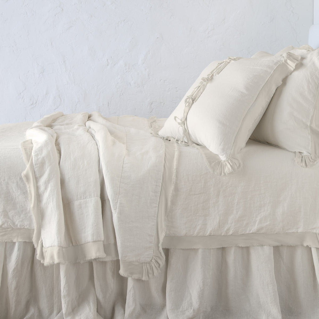 Bella Notte Linens DELPHINE THROW BLANKET Parchment