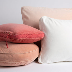Bella Notte Linens HARLOW THROW PILLOW