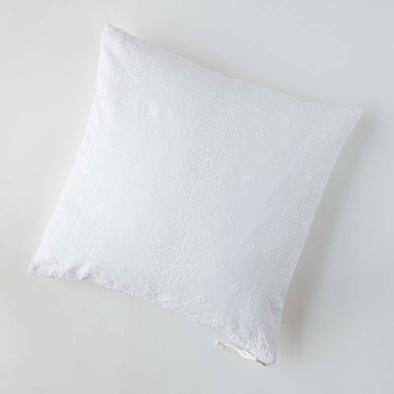 Bella Notte Linens INES THROW PILLOW