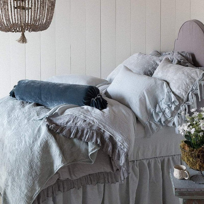 Bella Notte Linens LOULAH THROW PILLOW