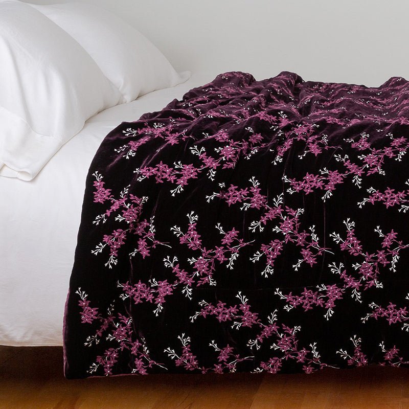 Bella Notte Linens LYNETTE THROW BLANKET