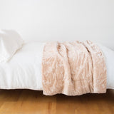 Bella Notte Linens LYNETTE THROW BLANKET