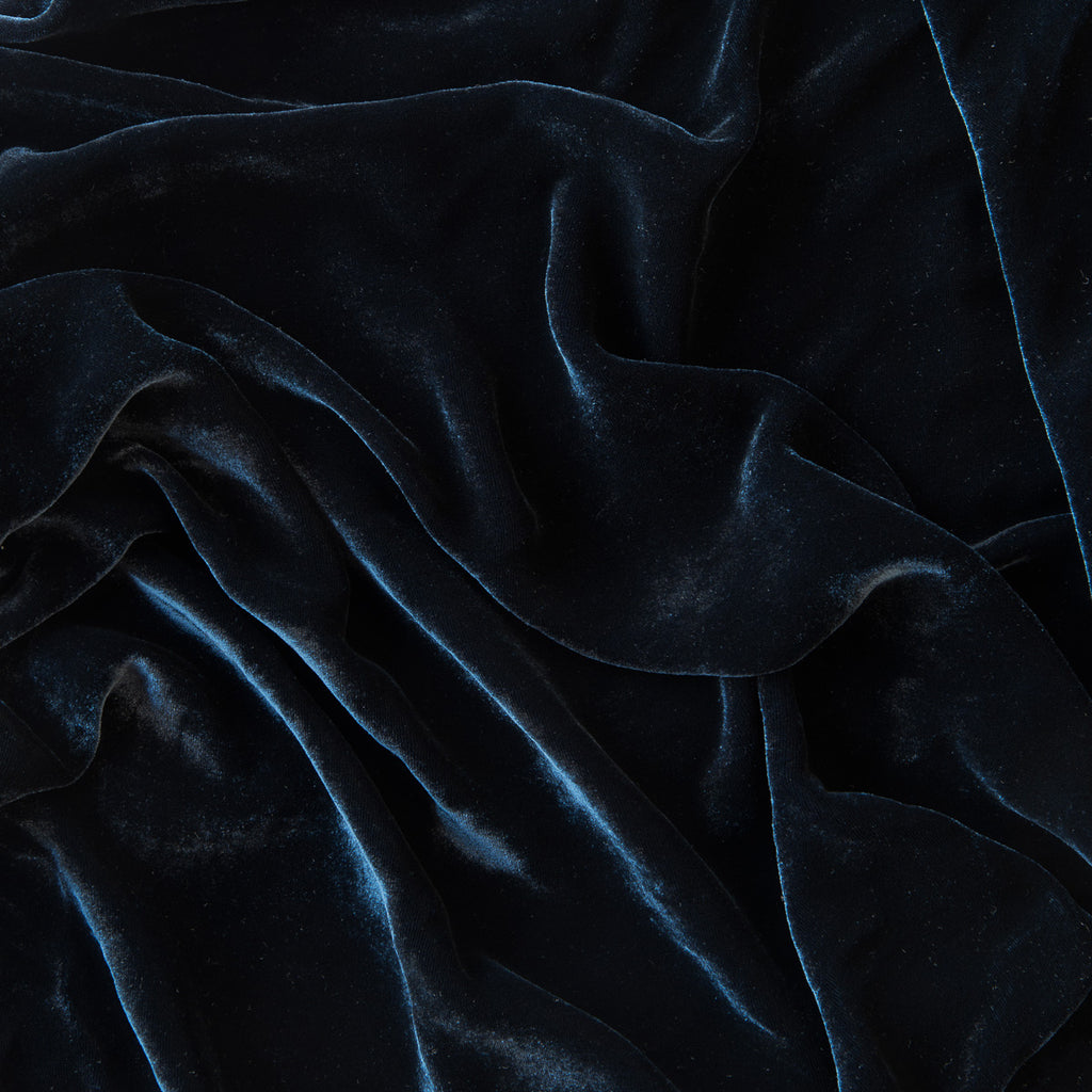Bella Notte Linens LOULAH THROW PILLOW Midnight