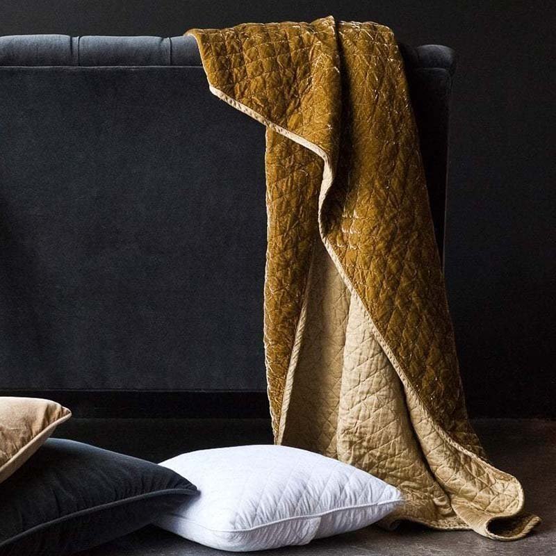 Bella Notte Linens SILK VELVET QUILTED BLANKET
