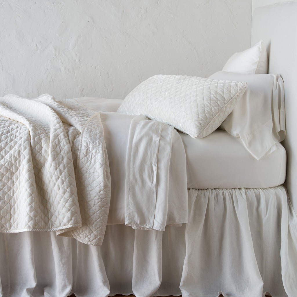 Bella Notte Linens SILK VELVET QUILTED BLANKET