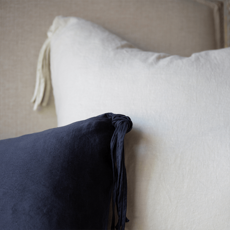 Bella Notte Linens TALINE THROW PILLOW