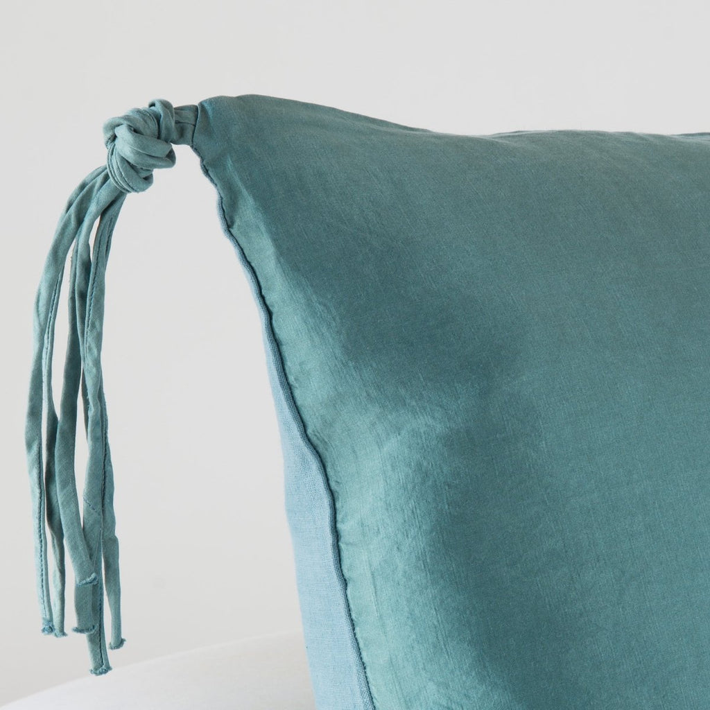 Bella Notte Linens TALINE THROW PILLOW Cenote