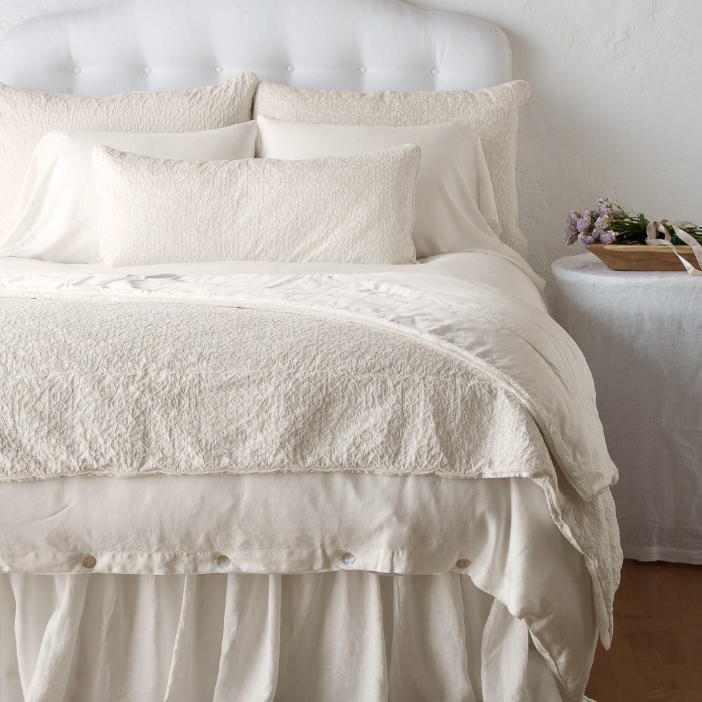 Bella Notte Linens VIENNA THROW PILLOW