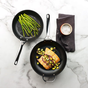Le Creuset TOUGHENED NONSTICK FRY PANS SET OF TWO Small