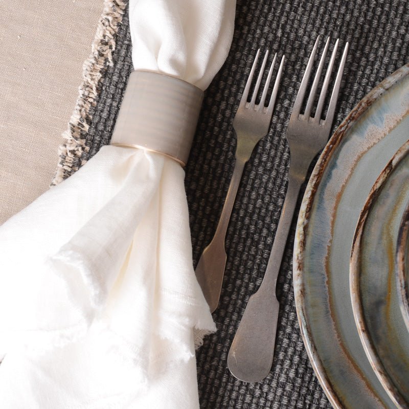 Saro Trading Co GRACIELLA NAPKIN Ivory