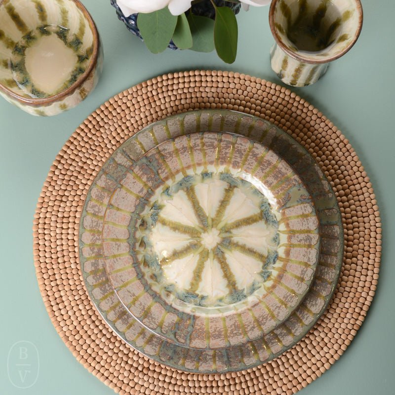 Good Earth Pottery LUNCHEON PLATE Sparrow