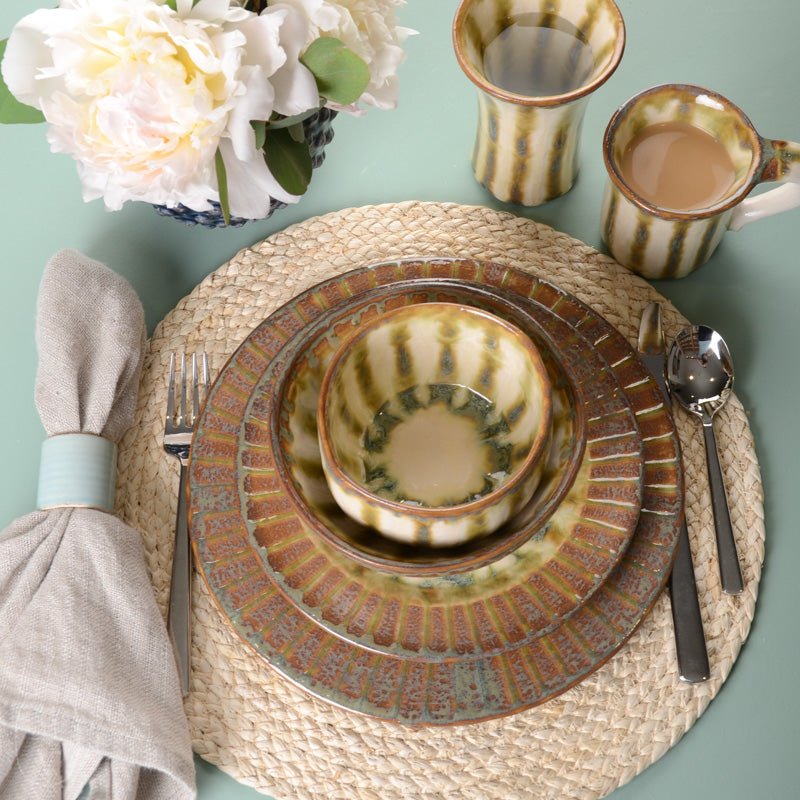 Good Earth Pottery RICE BOWL