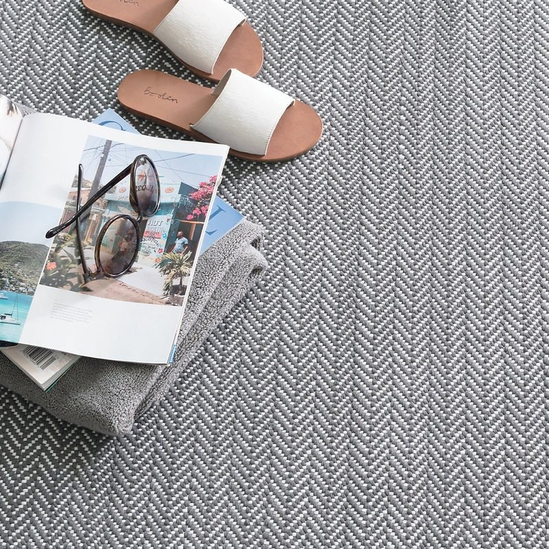 Dash and Albert HERRINGBONE WOVEN COTTON RUG Shale