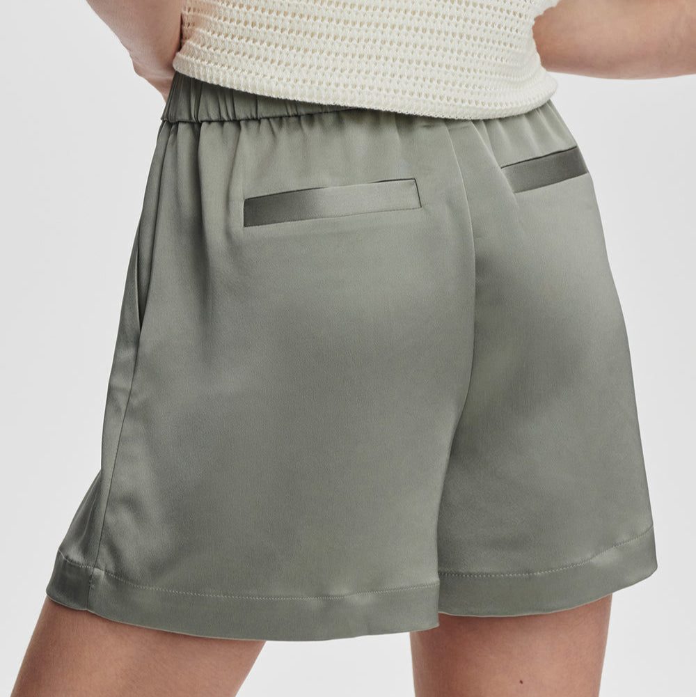 Varley SARKA HIGH RISE SHORT