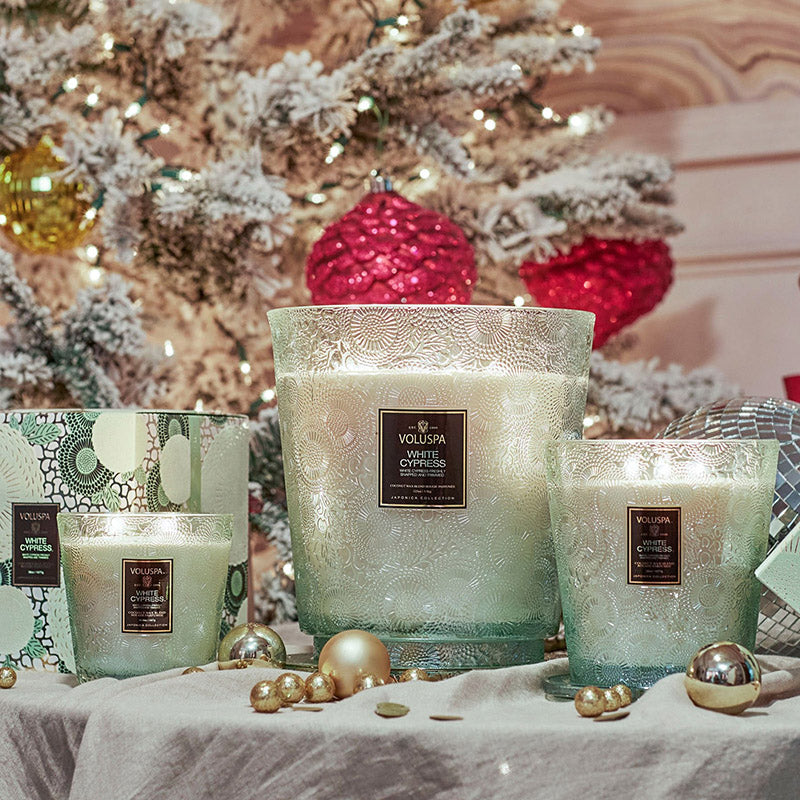 Voluspa SEASONAL BOXED CLASSIC CANDLE White Cypress