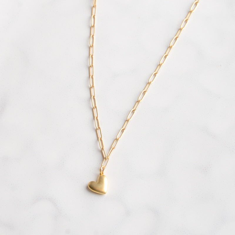 Virtue GOLD PAPERCLIP PUFFY SIDEWAYS HEART NECKLACE Gold