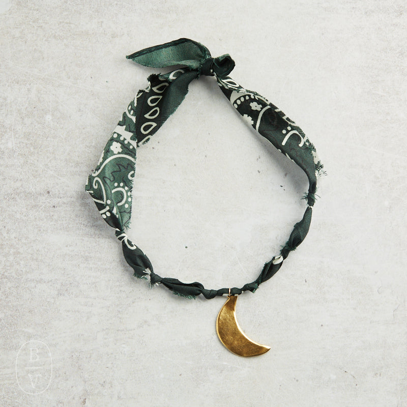 CV Designs BANDANA SINGLE CHARM NECKLACE
