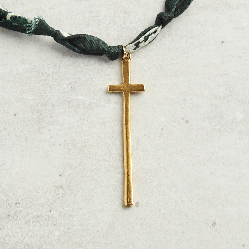 CV Designs BANDANA SINGLE CHARM NECKLACE Hunter Green Skinny Cross