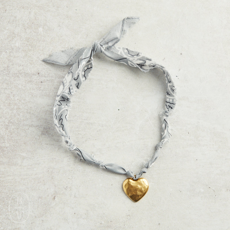 CV Designs BANDANA SINGLE CHARM NECKLACE