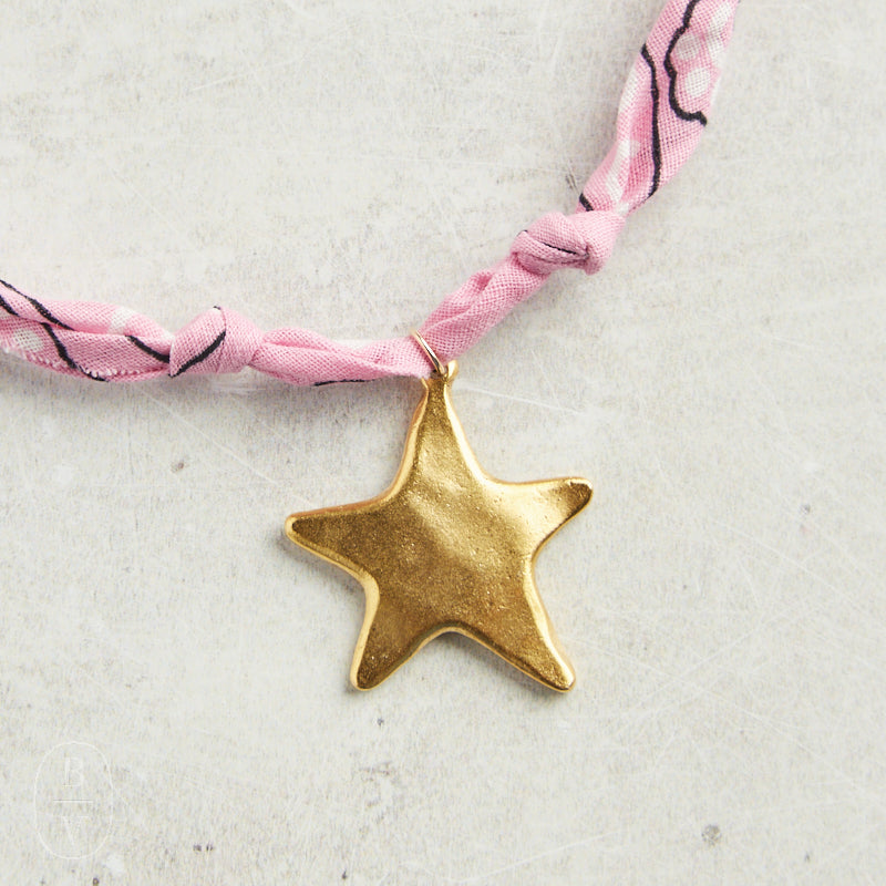 CV Designs BANDANA SINGLE CHARM NECKLACE
