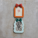 Creative Co-op TWO TONE RESIN PHOTO FRAME WITH BOW