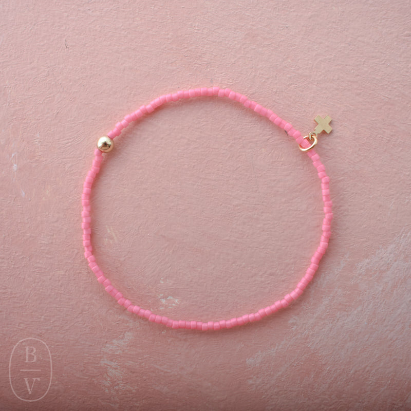 eNewton Design HOPE CLASSIC CHARM BRACELET Bubblegum Signature Cross Small Gold