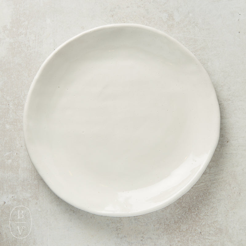 Etta B Pottery FARMHOUSE ROUND DINNER PLATE Eyelet White