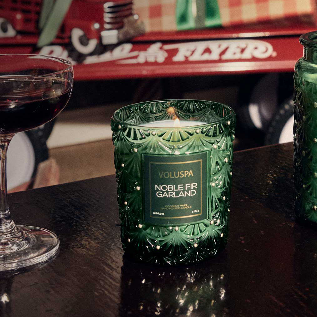 Voluspa SEASONAL BOXED CLASSIC CANDLE