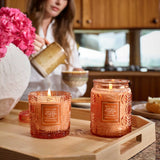Voluspa SEASONAL EMBOSSED JAR CANDLE