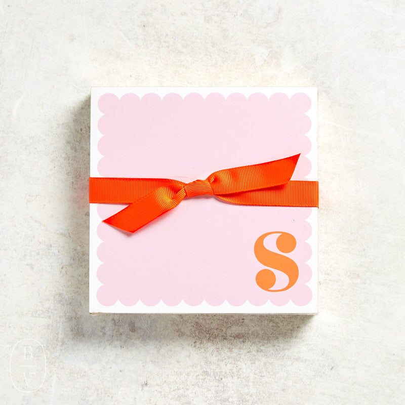 Rosanne Beck LUXE SCALLOPED MONOGRAM NOTEPAD S