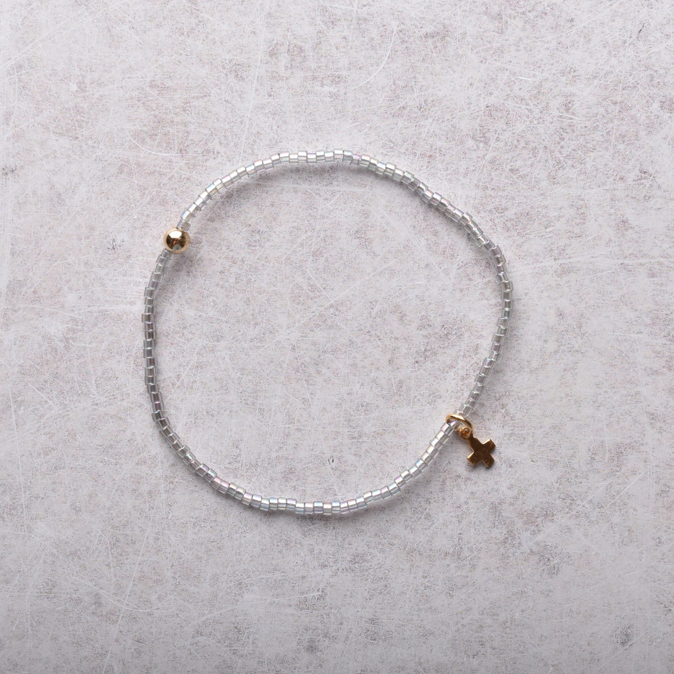 eNewton Design HOPE CLASSIC SIGNATURE CROSS SMALL GOLD CHARM BRACELET FW26 Morning Mist