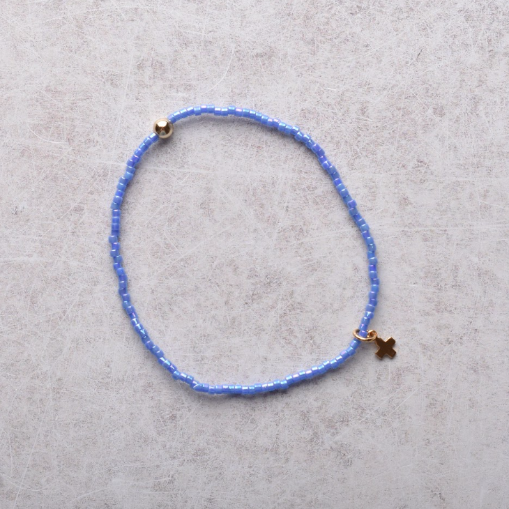 eNewton Design HOPE CLASSIC SIGNATURE CROSS SMALL GOLD CHARM BRACELET FW26 Bright Blue