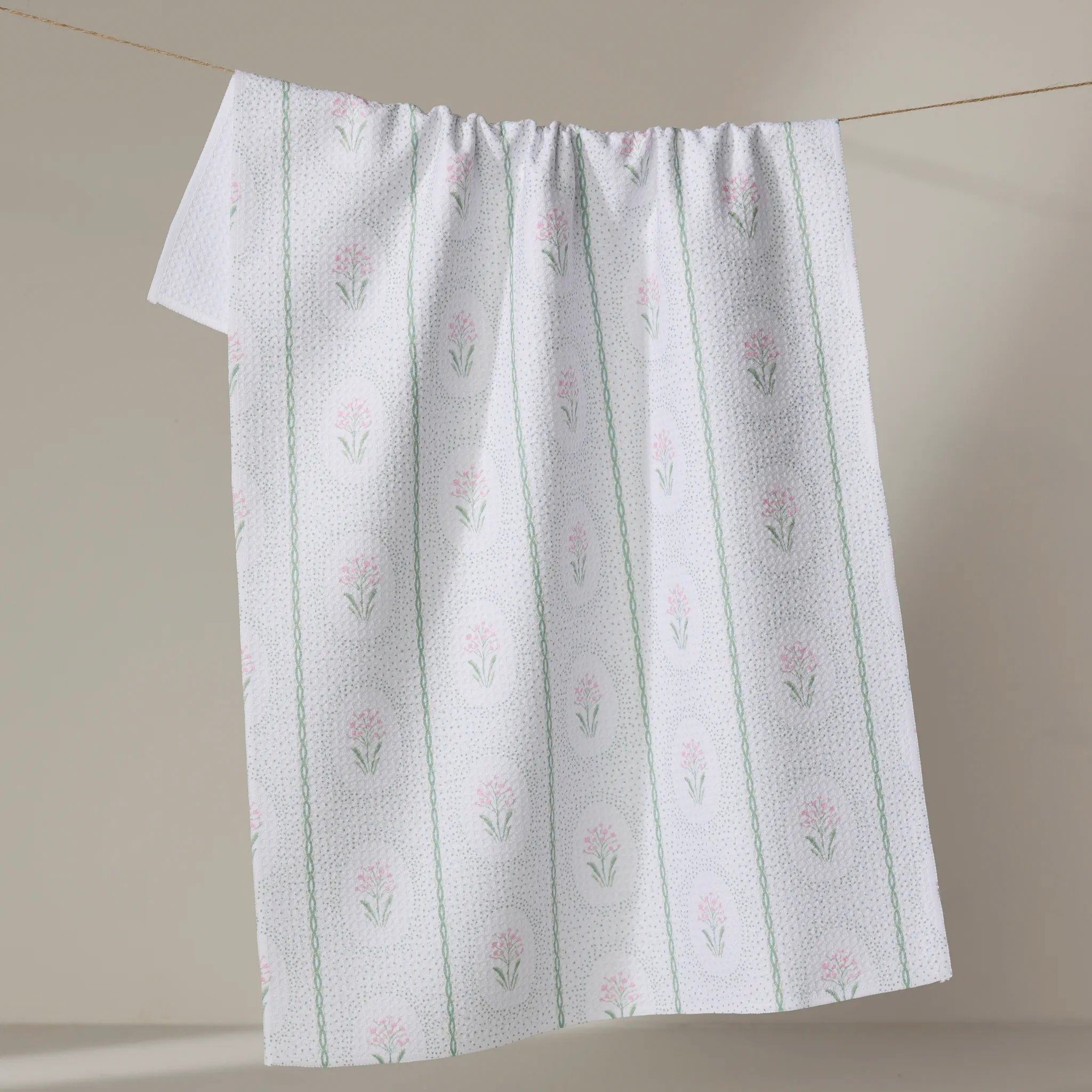 Geometry COTTAGE DAINTY SPOTTED TEA TOWEL