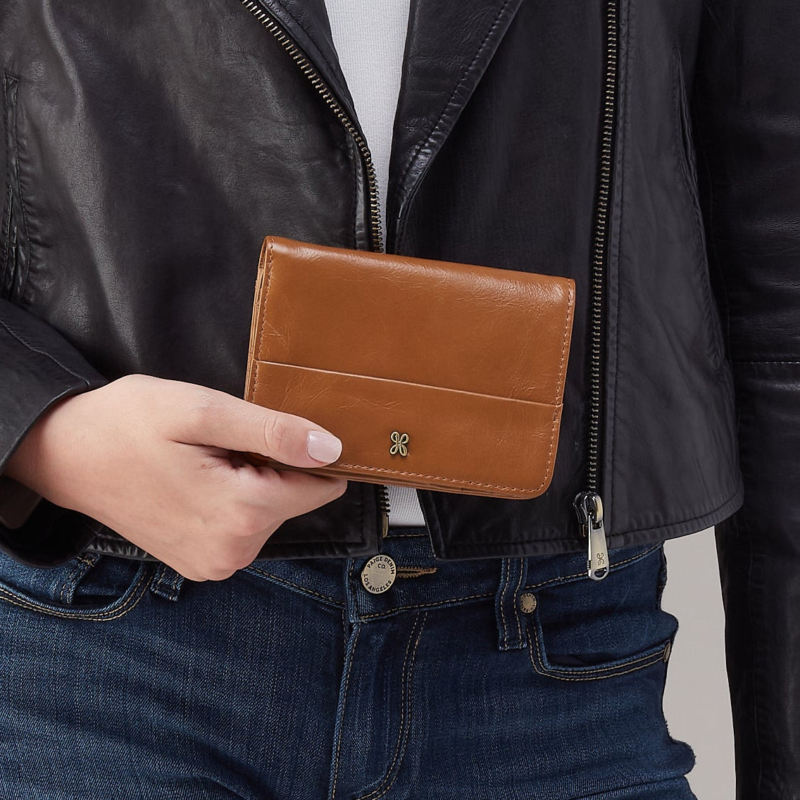 Hobo JILL BIFOLD WALLET FW25