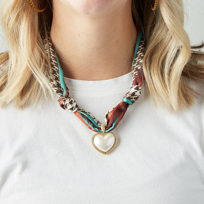 Virtue GOLD PUFF PEARL HEART SCARF NECKLACE Brown Houndstooth