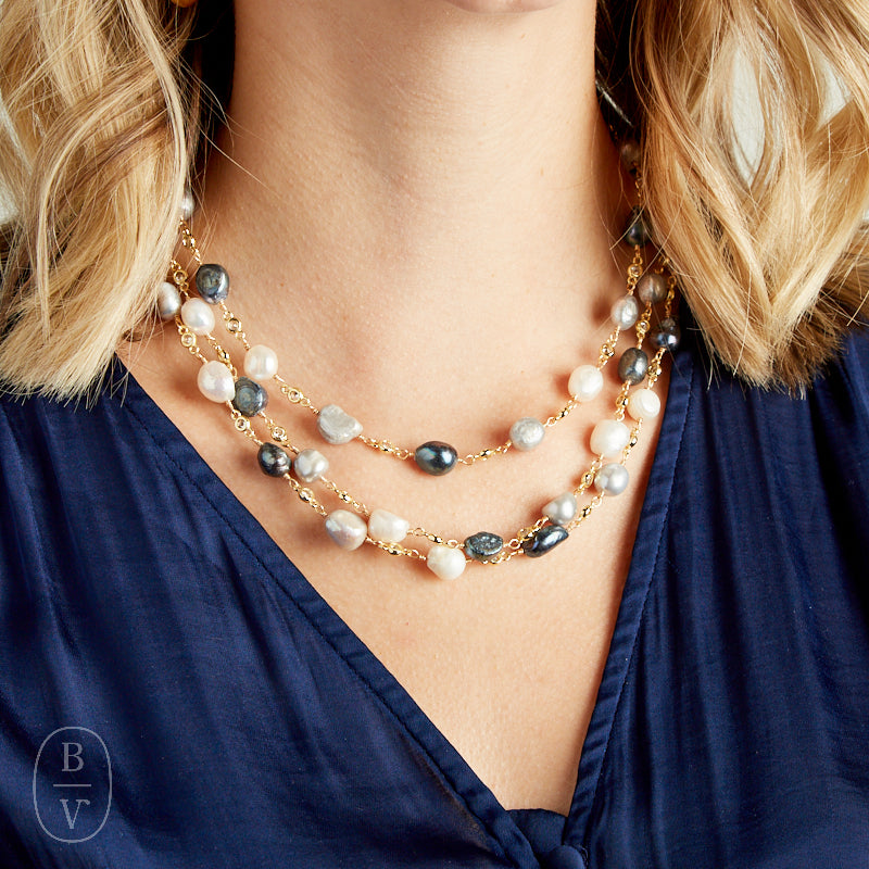 Virtue PEARL ROSARY TRIPLE LAYER NECKLACE PLAIN