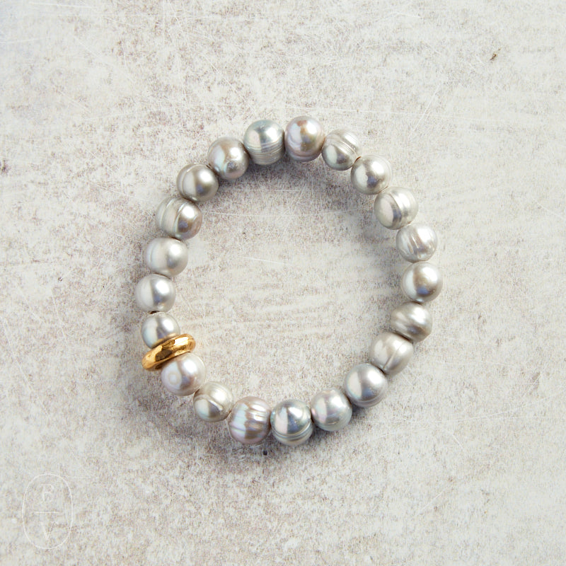 Virtue GOLD WASHER PEARL STRETCH BRACELET Grey